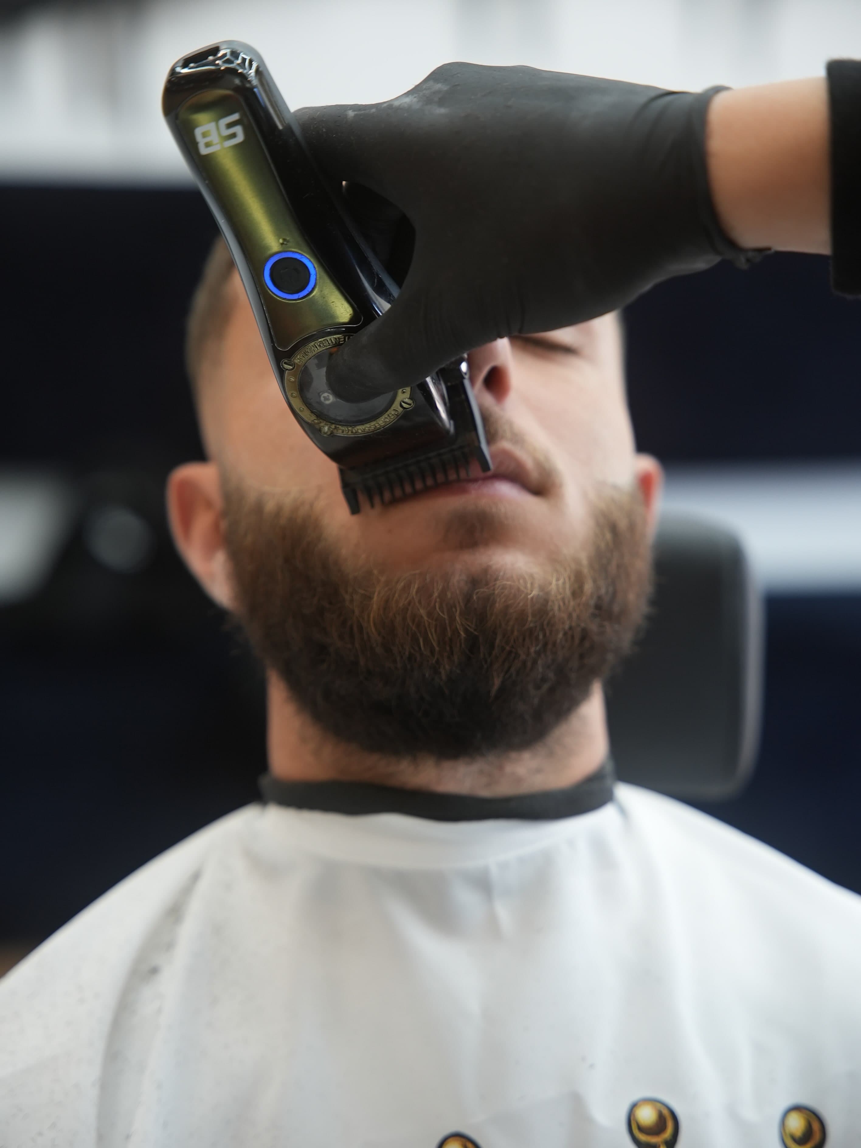 Finishing detail with clippers