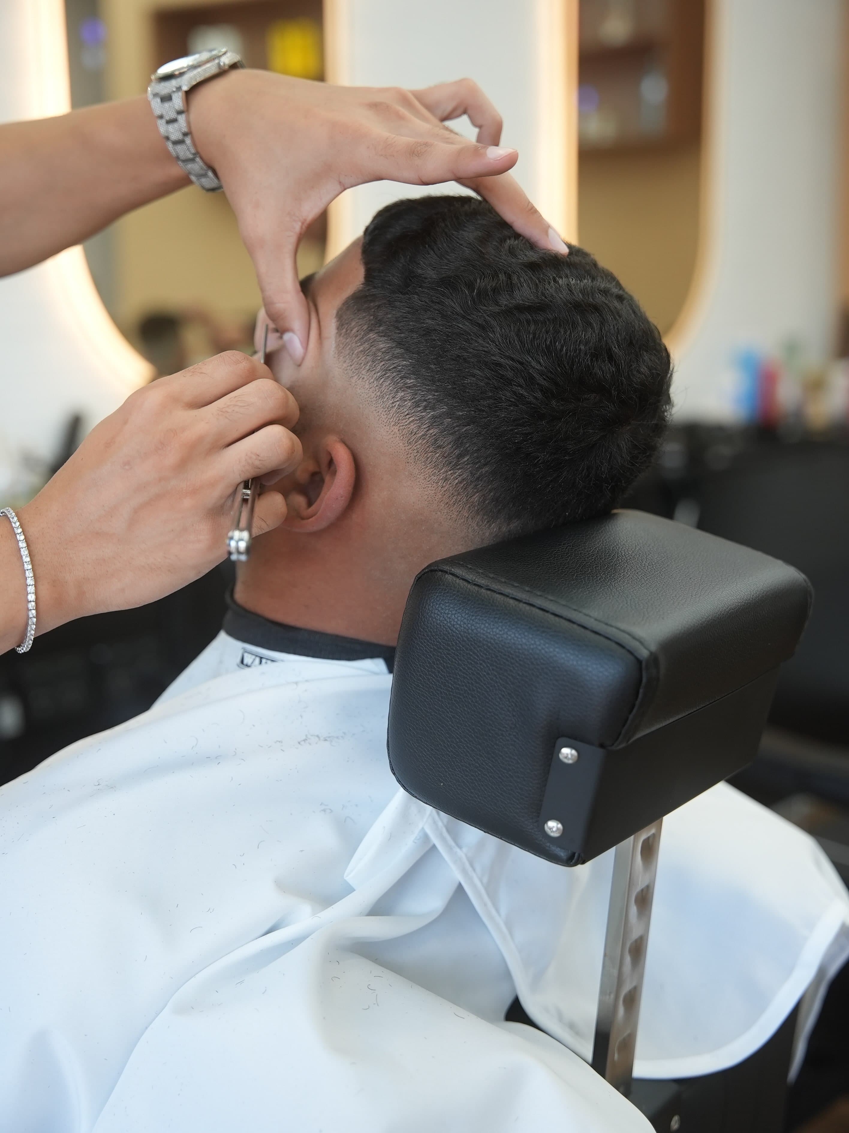 Straight razor line-up